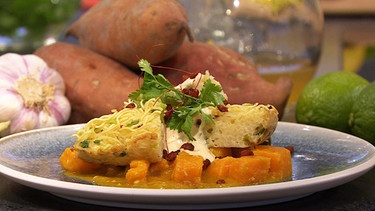 Süßkartoffel-Curry mit Eiernudelkuchen | Bild: BR