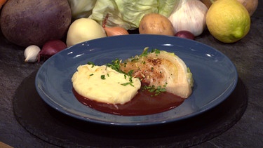 Spitzkohl mit Kartoffel-Käse-Püree und Gemüsejus | Bild: BR