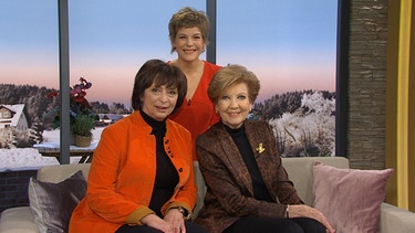 Moderatorin Sandra Bouscarrut mit den beiden ehemaligen BR-Moderatorinnen Conny Glogger und Carolin Reiber | Bild: BR