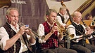 Die Dellnhauser Musikanten bei Zsammg'spuit in der Holledau. | Bild: BR