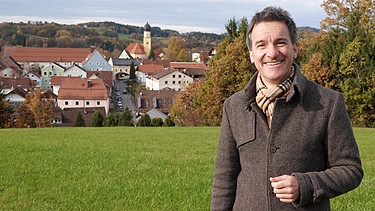 Florian Schrei, Moderator der Magazinsendung "Zwischen Spessart und Karwendel" im BR Fernsehen | Bild: BR 