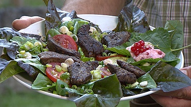 Gebratene Rehleber auf historischem Salat von Johannes Brehm | Bild: BR