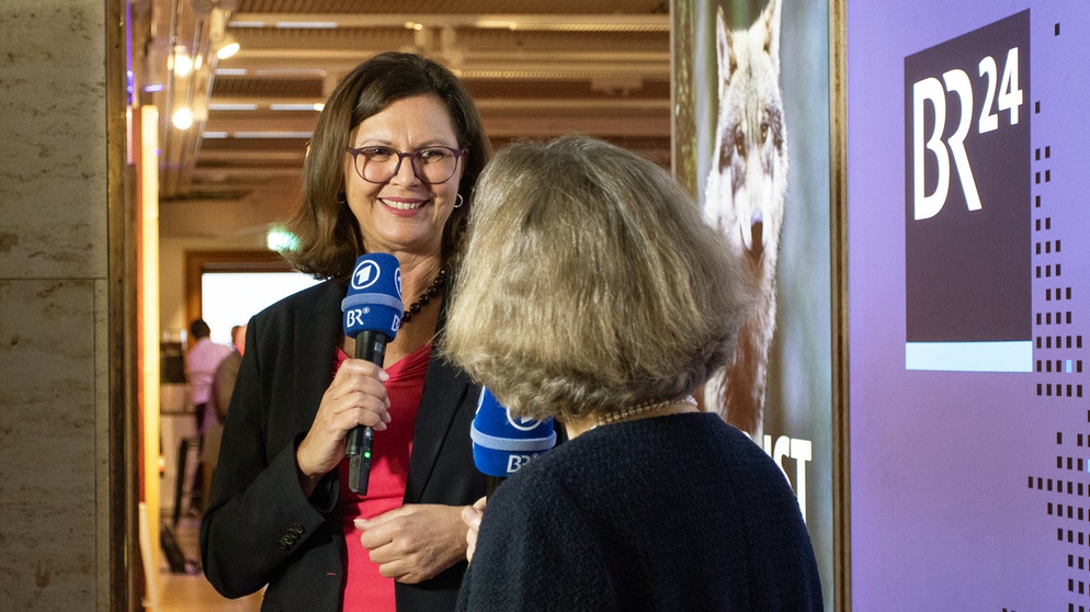 Ilse Aigner im Interview | Bild: Vera Johannsen / BR