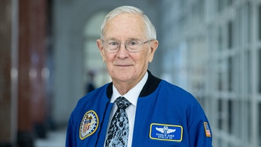 Der ehemalige NASA- und Apollo-16-Astronaut Charles Duke. | Bild: picture-alliance/dpa