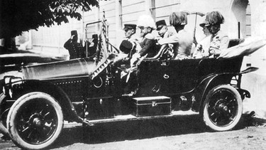 Erzherzog Franz Ferdinand am 28. Juni 1914 in Sarajevo kurz vor dem Attentat | Bild: SZ Photo / Scherl