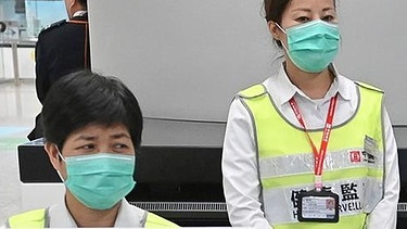 Symbolbild: Schutzmaske im Kampf gegen Pandemie | Bild: picture-alliance/dpa