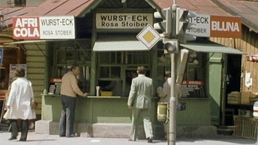 Haltestelle Wiener Platz 1978 - Rosa Stoibers Wurst-Eck. | Bild: BR