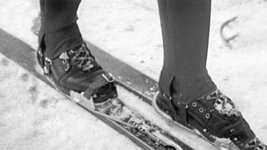 So sahen die Skier 1956 aus. | Bild: BR