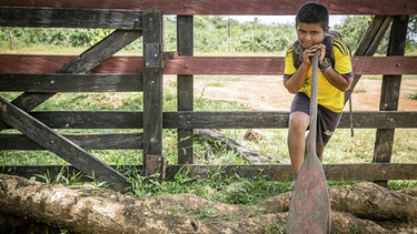 Der zehnjährige Juan lebt bei seinen Großeltern. Er möchte später gerne Ingenieur werden. | Bild: BR/Maximus Film GmbH/MDR