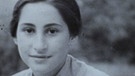 Esther Bejarano ist 19 Jahre alt, als sie nach Auschwitz deportiert wird. | Bild: BR