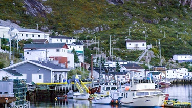 Nur mit dem Schiff erreichbar: Ins Städtchen Francois an der Südküste Neufundlands führen keine Straßen. | Bild: BR/NDR