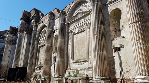 Ruine der ehemaligen Kirche San Francesco in Fano | Bild: BR