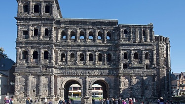 Ehemaliges römisches Stadttor, Porta Nigra, Wahrzeichen von Trier und UNESCO Weltkulturerbe | Bild: picture-alliance/dpa