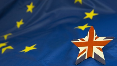 Brexit Symbol Europäische Flagge mit fehlendem Stern für Großbritannien | Bild: picture-alliance/dpa