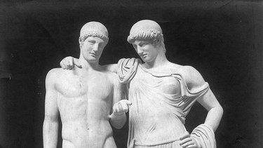 Griechische Skulptur aus Mamor "Orest und Elektra". | Bild: picture-alliance/dpa