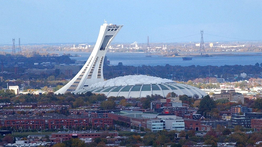Stadtansicht von Montreal mit dem Olympiastadion | Bild: colourbox.com