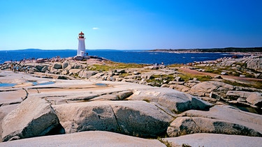 Leuchtturm in Peggy's Cove in Nova Scotia | Bild: picture-alliance/dpa/Friedel Gierth