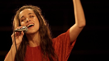 Sängerin Alma Naidu bei "Bühne frei im Studio 2" | Bild: BR/Markus Greißl