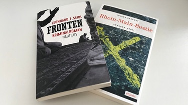 Krimis aus Franken: "Rhein-Main Bestie" von Volker Backert und "Fronten" von Leonhard F. Seidl.  | Bild: BR-Studio Franken / Tina Wenzel
