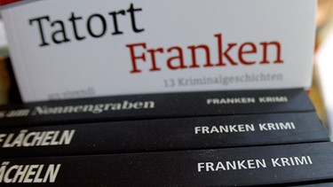 Bücherrücken mit der Aufschrift "Franken Krimi" | Bild: picture-alliance/dpa
