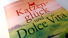 Das Buch "Katzenglück und Dolce Vita" von Hermien Stellmacher | Bild: BR-Studio Franken