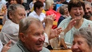 Zuschauer auf der Fränkischen Landpartie in der Bärenschlucht bei Pottenstein | Bild: BR-Studio Franken / Laura 