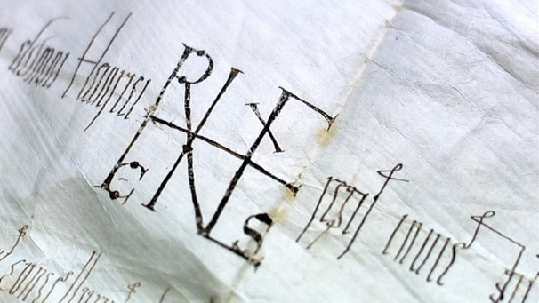 Original-Monogramm Heinrichs II. (Ausschnitt aus "Das bayerische Jahrtausend Folge 1: Bamberg") | Bild: BR