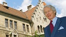 Anton Wolfgang Graf von Faber-Castell vor dem Schloss | Bild: picture-alliance/dpa