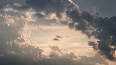Wolken am Himmel (Symbolbild) | Bild: Getty Images