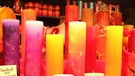 Kerzen auf dem Historischen  Weihnachtsmarkt in Erlangen | Bild: Johannes Müller