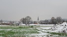 Durch die frostigen Temperaturen ist der Schnee in Hirschaid liegengeblieben. | Bild: Werner Arlt, Strullendorf, 02.12.2020