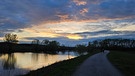 Zauberhafter Sonnenuntergang am Altmühlsee. | Bild: Simone Leidel, Markt Berolzheim, 06.04.2024