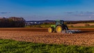 Vorbereitungen in der Landwirtschaft. | Bild: Robert Schumann, Uffenheim, 10.04.2024