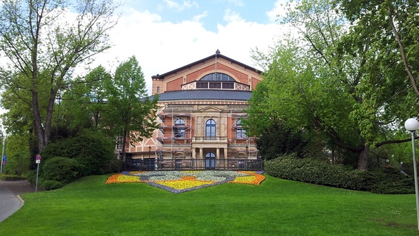 Festspielhaus Bayreuth | Bild: BR / Tom Viewegh