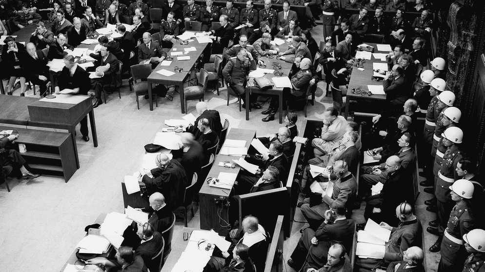 Während des Nürnberger Hauptkriegsverbrecherprozesses im Saal 600 | Bild: B.I. Sanders