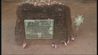 Grab von Samuel Adams - mit amerikanischen Fahnen geschmückt | Bild: Bayerischer Rundfunk