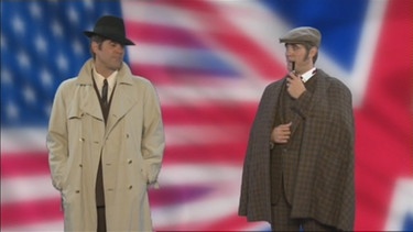 Hymphrey Bogart und Sherlock Holmes vor einer amerikanisch-britischen Flagge | Bild: Bayerischer Rundfunk