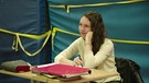 Abiturvorbereitung in der Turnhalle | Bild: Bayerischer Rundfunk