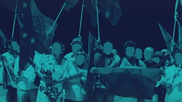 Eine Gruppe an Menschen, die protestieren und Fahnen schwingen | Bild: colourbox.com, picture-alliance/dpa, BR, Montage: BR