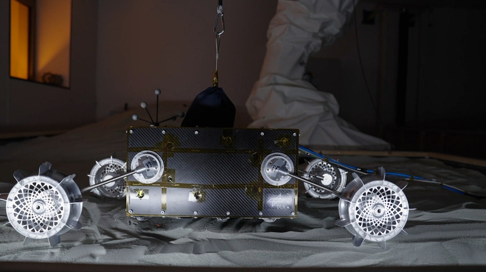 DLR stellt Mars Rover Idefix vor | Bild: Bayerischer Rundfunk 2024