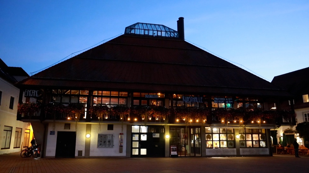 Neuburger Schrannenhalle | Bild: Bayerischer Rundfunk 2023