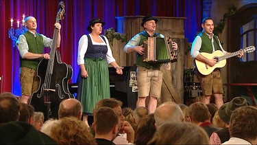 Familienmusik Königseder | s'Betthupferl | Brettl-Spitzen XXVI | Bild: Bayerischer Rundfunk 2023