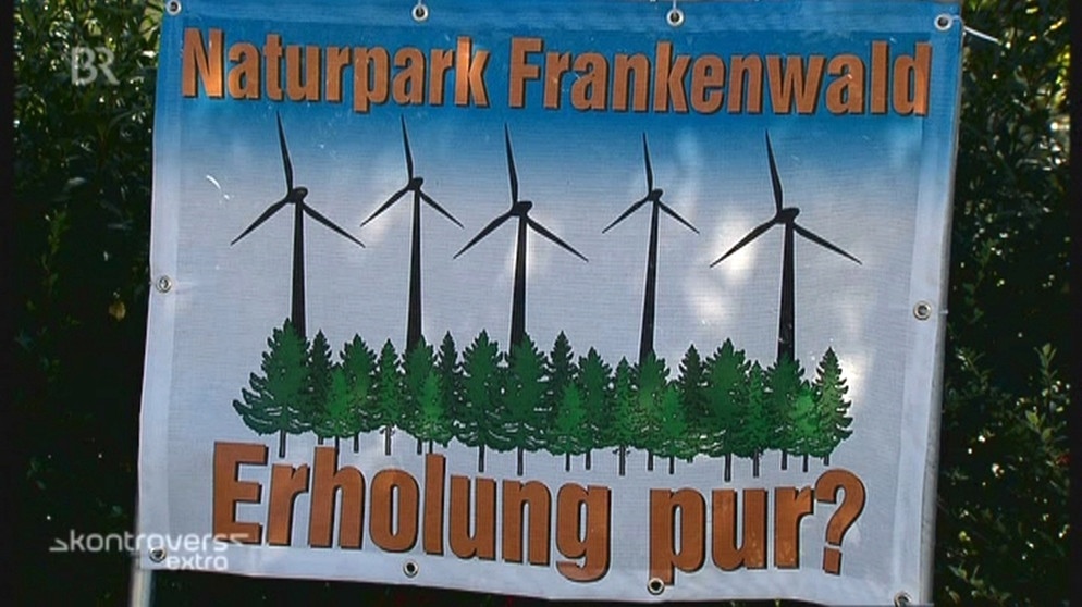 Transparent gegen Windkraftanlage | Bild: Bayerischer Rundfunk