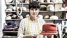 Hutmacherin Christine Halbig | Bild: Fotograf: Goran Gajanin für den Bayrischen Handwerkstag