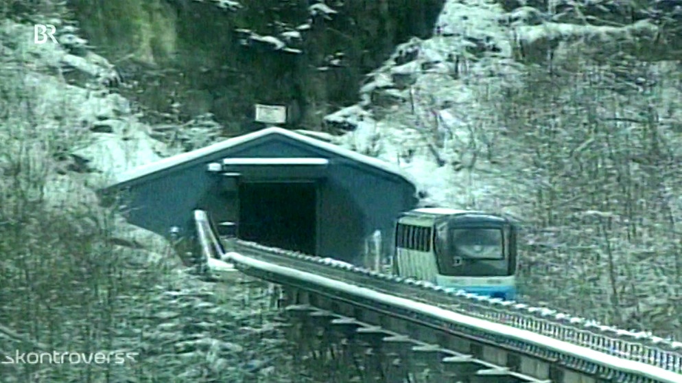Gletscherbahn vor dem Tunnel | Bild: Bayerischer Rundfunk