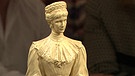 Sissi. Die Schweizer Reproduktionsfirma A. Bianchi hatte die von Edmund von Ritter geschaffene Skulptur der österreichischen Kaiserin Elisabeth ("Sissi") ab 1900 massenweise in Kunstharz nachgegossen. Geschätzter Wert: 50 bis 80 Euro | Bild: Bayerischer Rundfunk