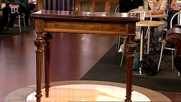 Spieltisch, Tischchen | Bild: Bayerischer Rundfunk