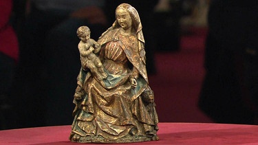 Kleine thronende Madonna aus der Spätgotik, um 1440 | Bild: Bayerischer Rundfunk