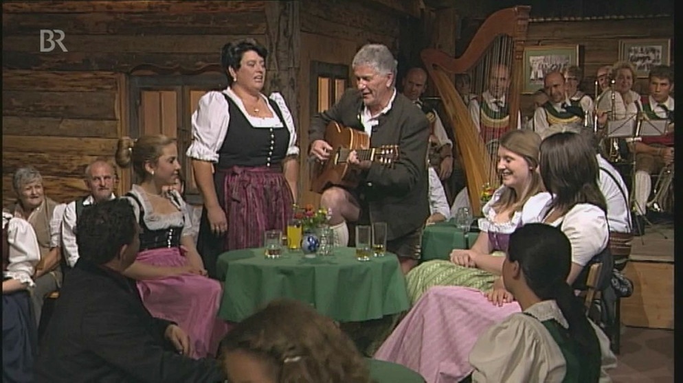 Musikantentreffen in Alpbach, Gruber Zwoagsang - Hinter meim Vater sein Stadl | Bild: Bayerischer Rundfunk