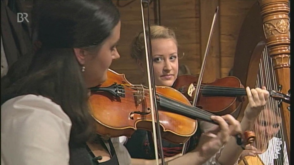 Musikantentreffen in Alpbachtal, Osttiroler Geigenmusik - In Uri seina | Bild: Bayerischer Rundfunk